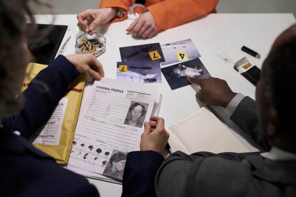 discussing case files during criminal investigatio 2025 03 15 17 40 36 utc